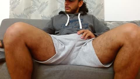 favid95 online show from September 2025 12:42:02 PM