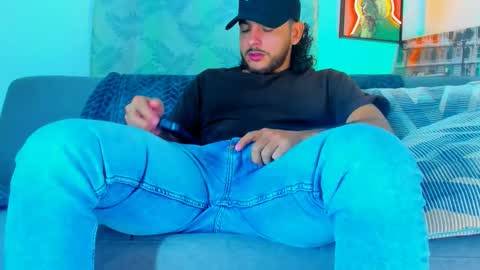 favid95 online show from November 2025 01:51:02 AM