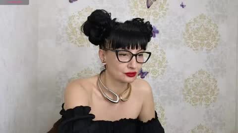 favorite_angel online show from May 2026 07:56:01 PM