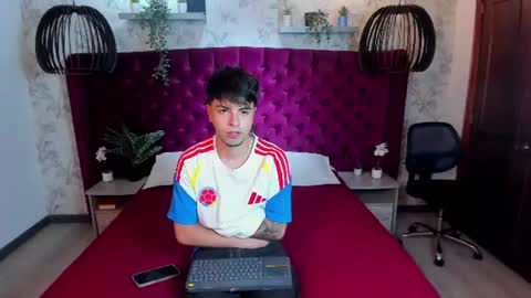 Snapshot of fedeviale chatting on July 2026 04:07:02 AM Fede online show from July 2026 04:07:02 AM