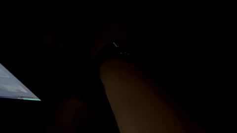 Snapshot of feenix24 chatting on January 2025 04:05:01 AM Feenix online show from January 2025 04:05:01 AM