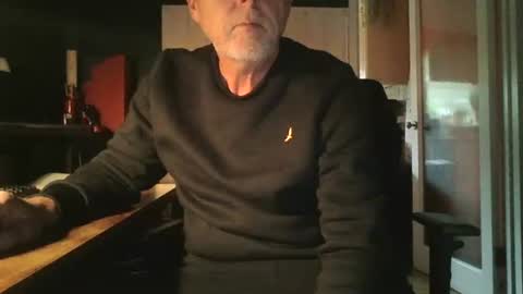 Snapshot of feet_fan69 chatting on October 2025 02:07:02 PM John Buck online show from October 2025 02:07:02 PM