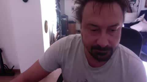 Snapshot of feetkissboy chatting on November 2025 11:20:01 AM feetkissboy online show from November 2025 11:20:01 AM