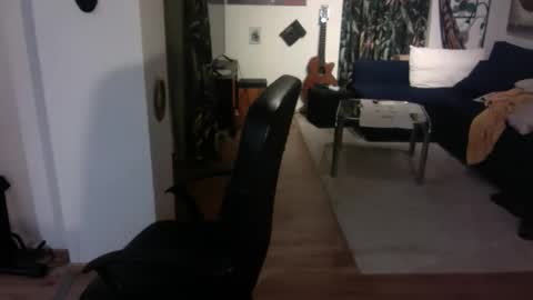 Snapshot of feetkissboy chatting on December 2025 05:42:02 PM feetkissboy online show from December 2025 05:42:02 PM