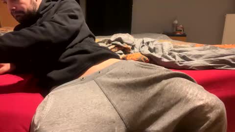 Snapshot of feetlovd chatting on December 2024 09:30:02 PM GRM online show from December 2024 09:30:02 PM