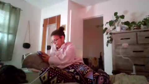 Snapshot of feetnymph chatting on November 2025 07:29:02 PM Soley online show from November 2025 07:29:02 PM