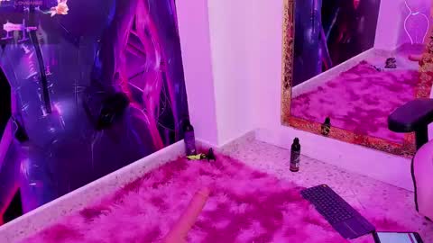 felina online show from February 2025 09:11:02 PM