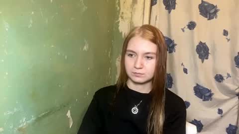 Lola online show from May 2026 09:22:01 PM