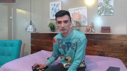 Snapshot of felipefriendly chatting on July 2026 01:06:02 PM FELIPE online show from July 2026 01:06:02 PM