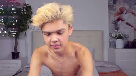 Felix online show from March 2025 10:38:01 PM