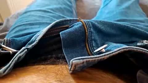 Snapshot of felixske chatting on February 2026 03:05:01 PM felixske online show from February 2026 03:05:01 PM