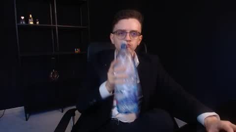 Snapshot of felixstark chatting on May 2026 05:35:01 AM FelixStark online show from May 2026 05:35:01 AM