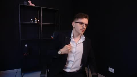 Snapshot of felixstark chatting on May 2026 05:24:01 AM FelixStark online show from May 2026 05:24:01 AM