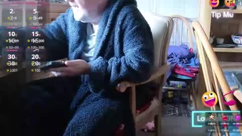 Adam online show from September 2025 07:32:02 AM