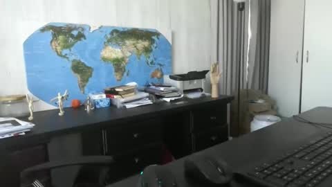 Snapshot of femdomsubby chatting on December 2024 01:47:02 AM femdomsubby online show from December 2024 01:47:02 AM