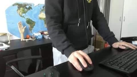 Snapshot of femdomsubby chatting on December 2024 12:54:01 AM femdomsubby online show from December 2024 12:54:01 AM