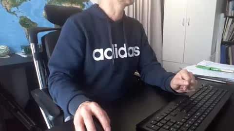 Snapshot of femdomsubby chatting on September 2025 01:17:01 AM femdomsubby online show from September 2025 01:17:01 AM