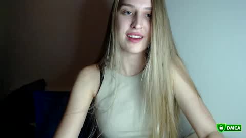 Femke online show from October 2025 01:37:02 AM