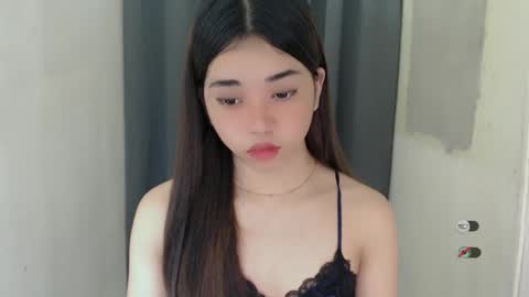 Snapshot of femylove chatting on December 2024 06:44:01 PM YOUR BEAUTIFUL ASIANFHEMY online show from December 2024 06:44:01 PM