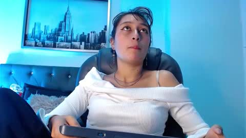 Snapshot of fenixx_19 chatting on February 2026 11:32:01 AM Fenix online show from February 2026 11:32:01 AM