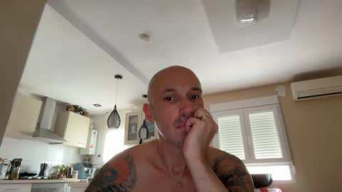 Snapshot of ferlucidaddy chatting on June 2026 09:14:01 AM FerLuciDaddy online show from June 2026 09:14:01 AM