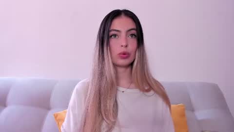 fernanda  online show from June 2026 04:04:02 PM