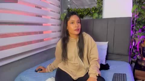 fernanda_liie_ online show from November 2025 12:48:02 PM