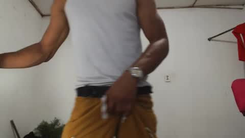 Snapshot of fernandez_latinblack chatting on December 2024 10:52:02 PM fernandez_latinblack online show from December 2024 10:52:02 PM