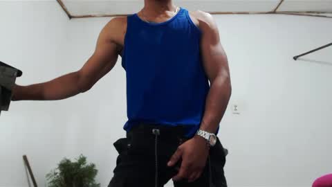 Snapshot of fernandez_latinblack chatting on December 2024 11:30:01 PM fernandez_latinblack online show from December 2024 11:30:01 PM