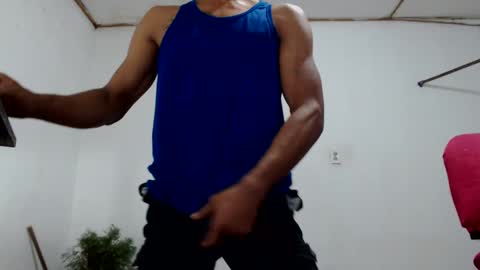 Snapshot of fernandez_latinblack chatting on December 2024 02:30:02 AM fernandez_latinblack online show from December 2024 02:30:02 AM