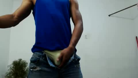 Snapshot of fernandez_latinblack chatting on December 2024 06:14:01 AM fernandez_latinblack online show from December 2024 06:14:01 AM