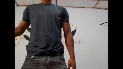 Snapshot of fernandez_latinblack chatting on February 2025 03:31:02 PM fernandez_latinblack online show from February 2025 03:31:02 PM