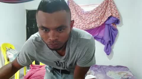 Snapshot of fernandez_latinblack chatting on March 2025 10:10:02 PM fernandez_latinblack online show from March 2025 10:10:02 PM