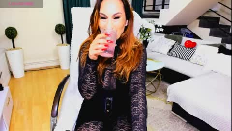 Snapshot of fetishfantasyeve chatting on June 2026 09:27:01 PM Fetishfantasyme my X online show from June 2026 09:27:01 PM