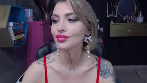 Sarah online show from December 2024 06:01:02 PM