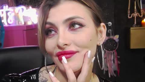 Sarah online show from February 2025 10:53:02 PM