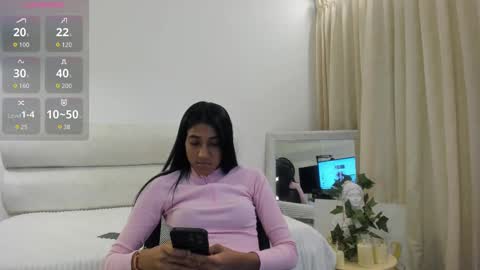 Freyja  online show from October 2025 07:01:02 PM