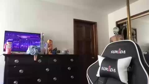 fgsammie online show from October 2025 07:03:02 PM