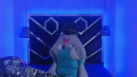   online show from March 2025 12:00:01 PM