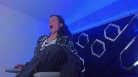   online show from March 2025 03:07:01 PM