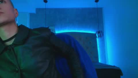   online show from October 2025 11:52:02 AM