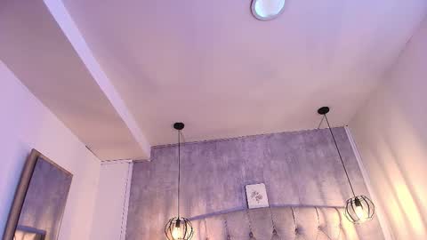   online show from November 2025 07:13:01 PM