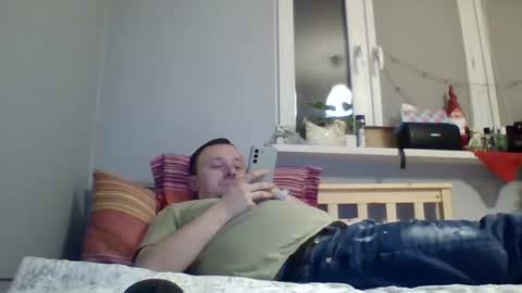 Snapshot of filipek757 chatting on December 2024 07:00:02 PM filipek757 online show from December 2024 07:00:02 PM