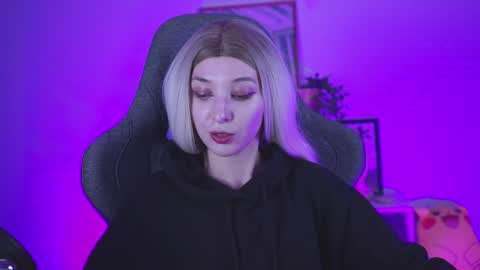 Snapshot of filipinaadams chatting on December 2024 11:33:02 AM cap and Lana  online show from December 2024 11:33:02 AM