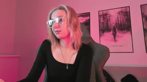 Snapshot of filipinaadams chatting on March 2025 02:30:02 AM cap and Lana  online show from March 2025 02:30:02 AM