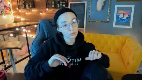 Snapshot of filipinaadams chatting on September 2025 12:23:01 AM cap and Lana  online show from September 2025 12:23:01 AM