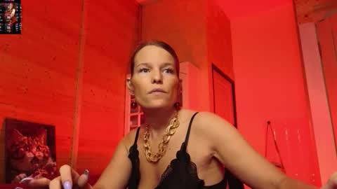 Lady online show from March 2026 05:19:02 PM