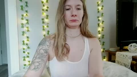 Snapshot of findomgoddessnatalia chatting on June 2026 04:31:02 PM Goddess Natalia Findom online show from June 2026 04:31:02 PM