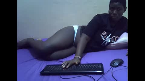 Snapshot of fine_nes chatting on May 2026 03:55:01 AM fine_nes online show from May 2026 03:55:01 AM