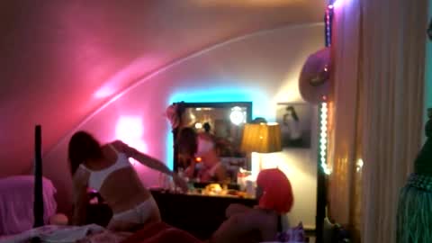 J online show from February 2026 01:35:02 AM